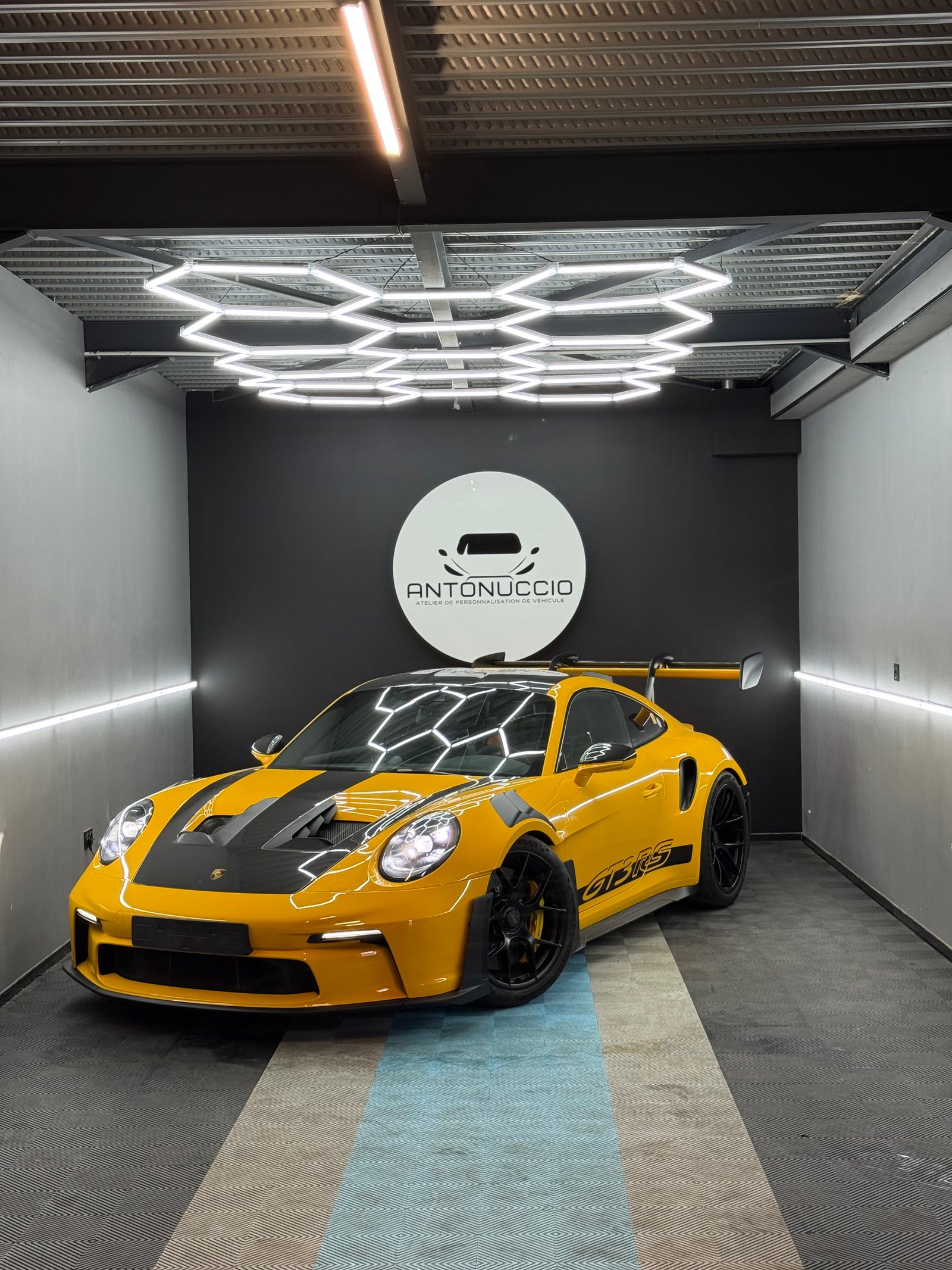 Porsche 911 GT3 RS jaune covering
